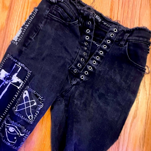 Women’s Black Dolls Kill Patchwork Punk Goth Skinny Jeans - Picture 9 of 13